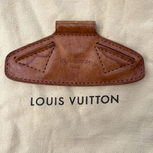 Louis Vuitton Leather Vanchetta Montsouris Part l5